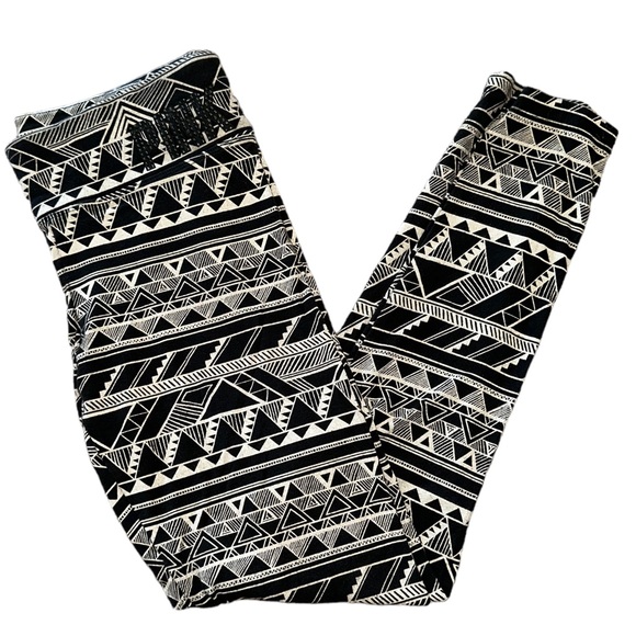 Victoria’s Secret PINK Aztec Flat Waist Cotton Legging - Picture 4 of 7